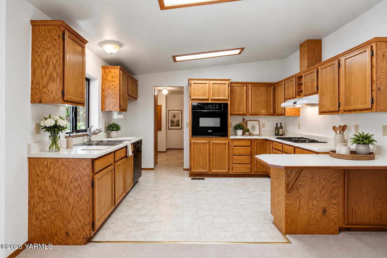 3701 Gun Club Road, Unit 88 Yakima, WA 98901 - Photo 8 of 34 008Lots of cabinet Storage