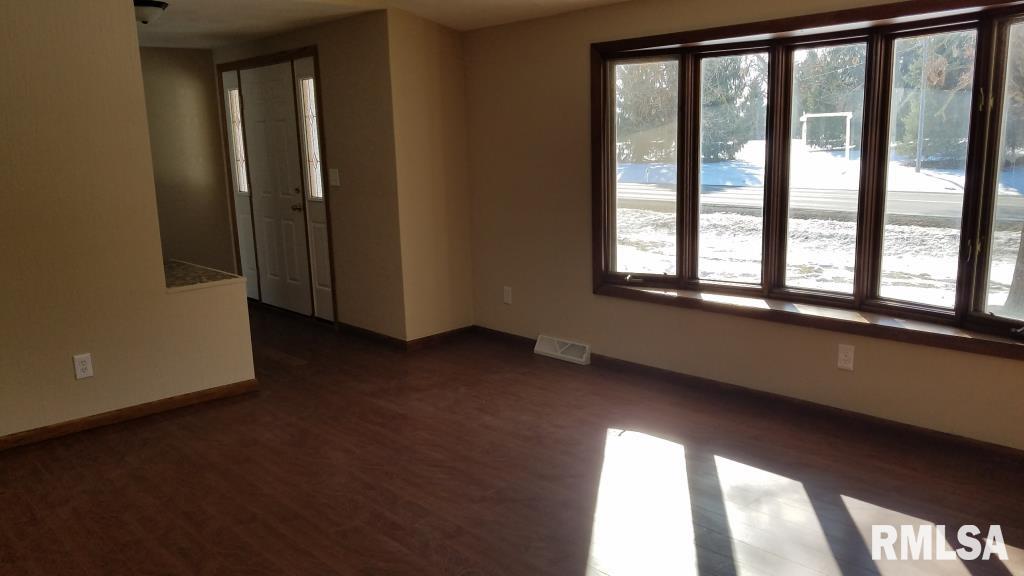 14140 Wolf Road Geneseo, IL 61254 - Photo 2 of 21