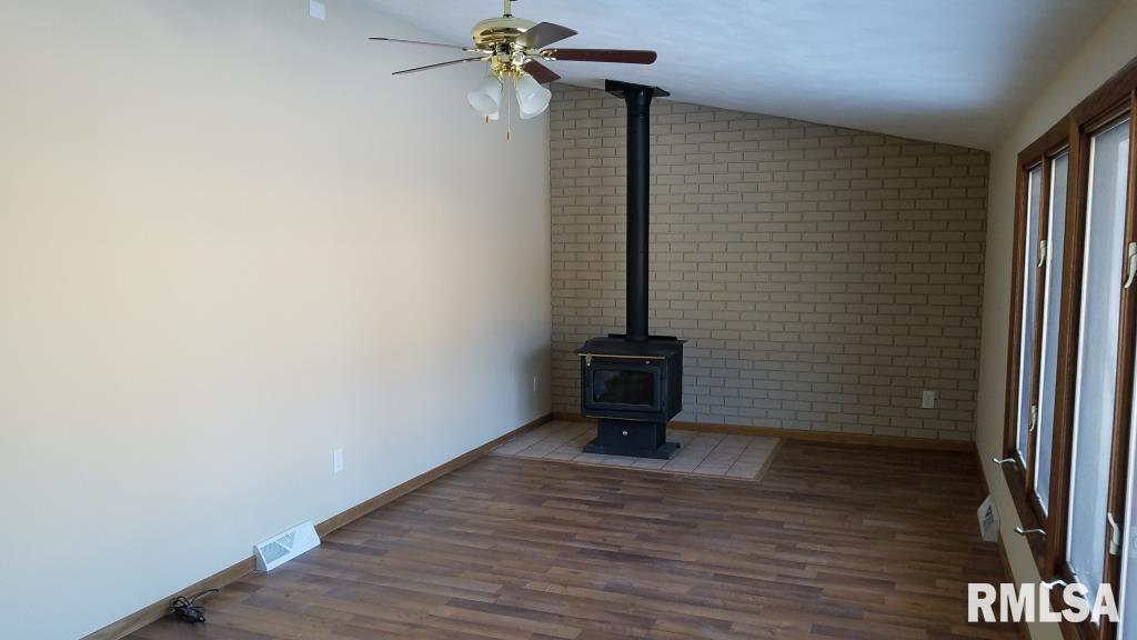 14140 Wolf Road Geneseo, IL 61254 - Photo 8 of 21