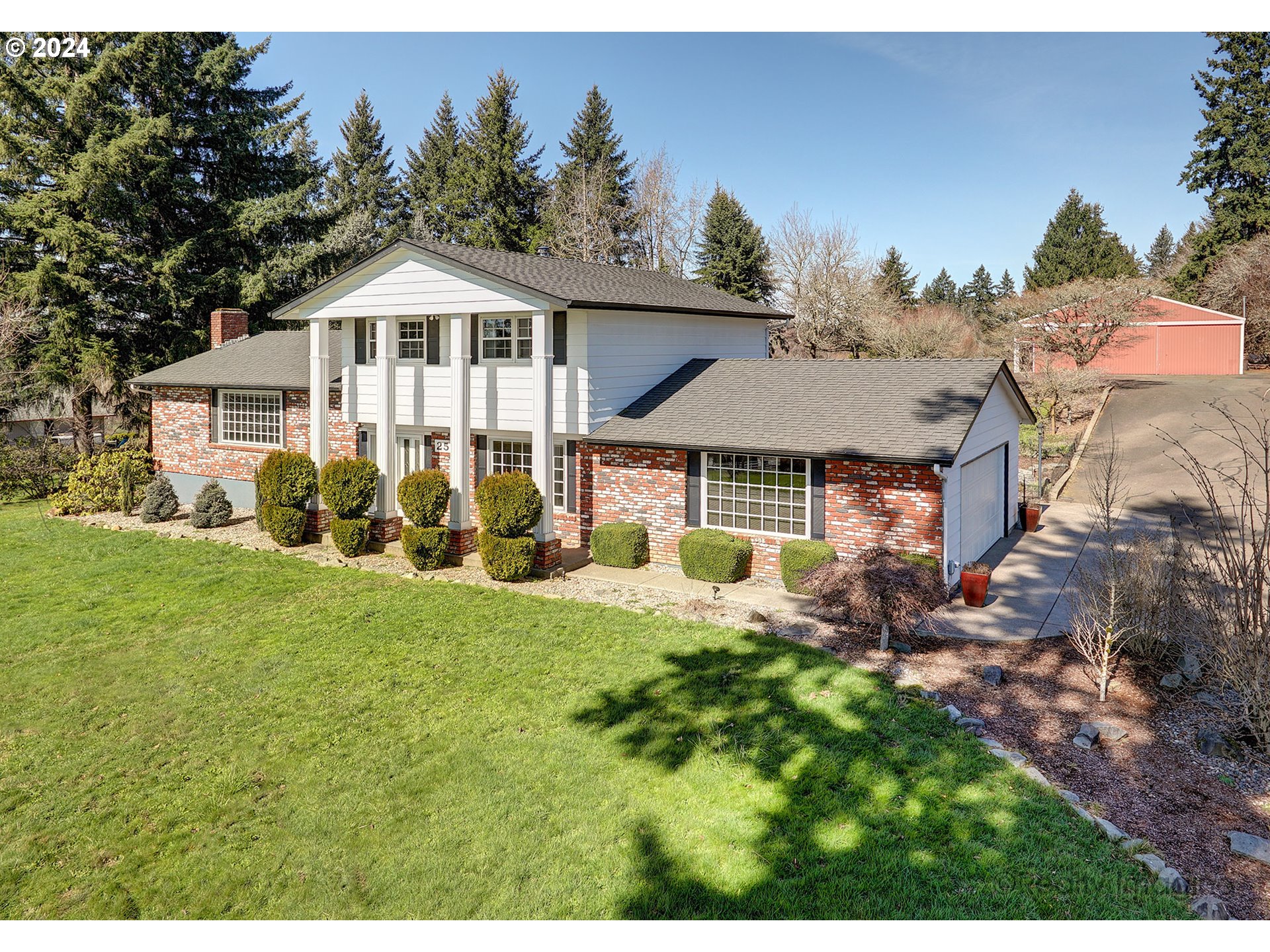25165 Southeast Hoffmeister Road Damascus, OR 97089 - Photo 1 of 47 Gallery Image 1