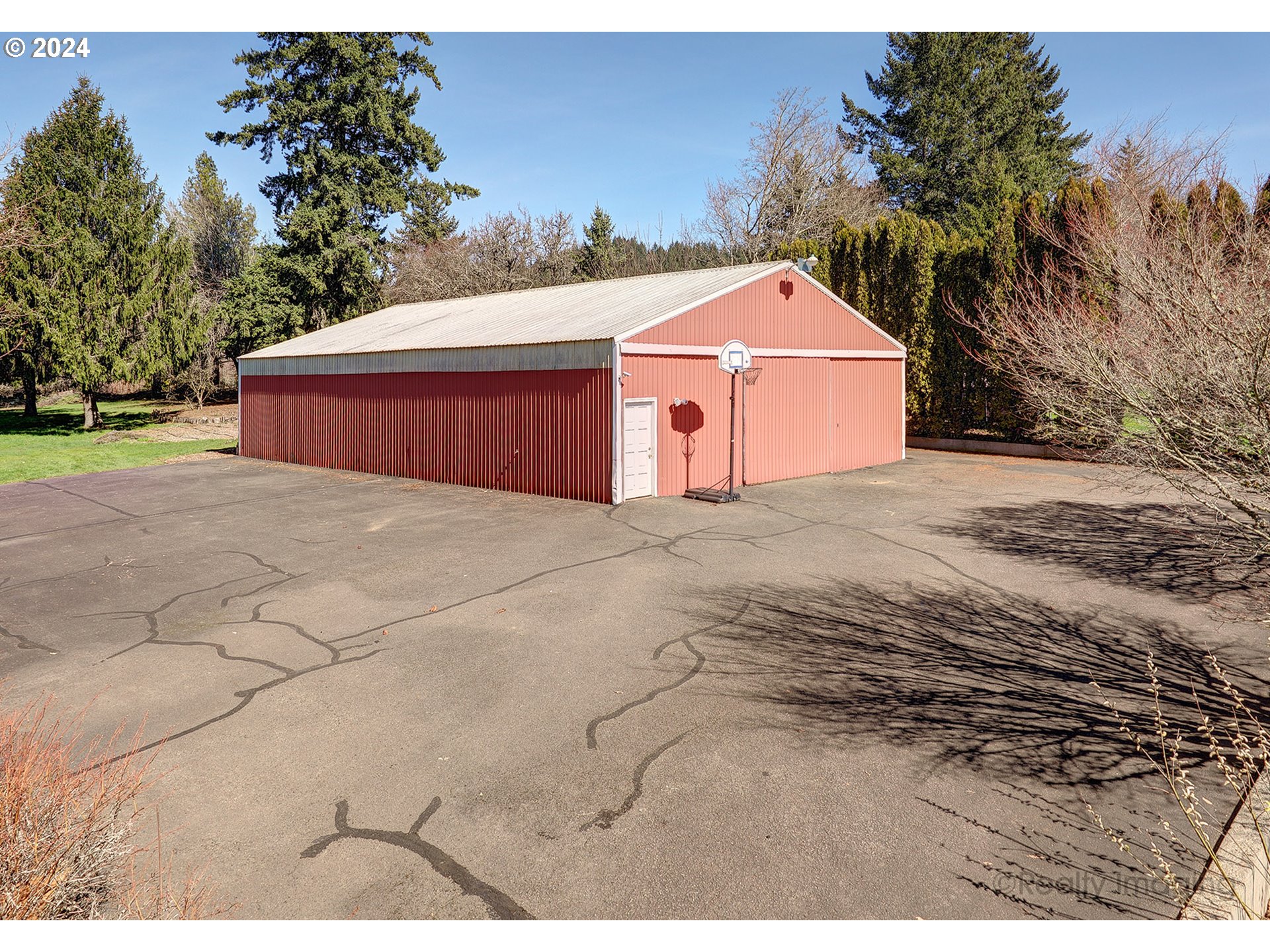 25165 Southeast Hoffmeister Road Damascus, OR 97089 - Photo 3 of 47 Barn