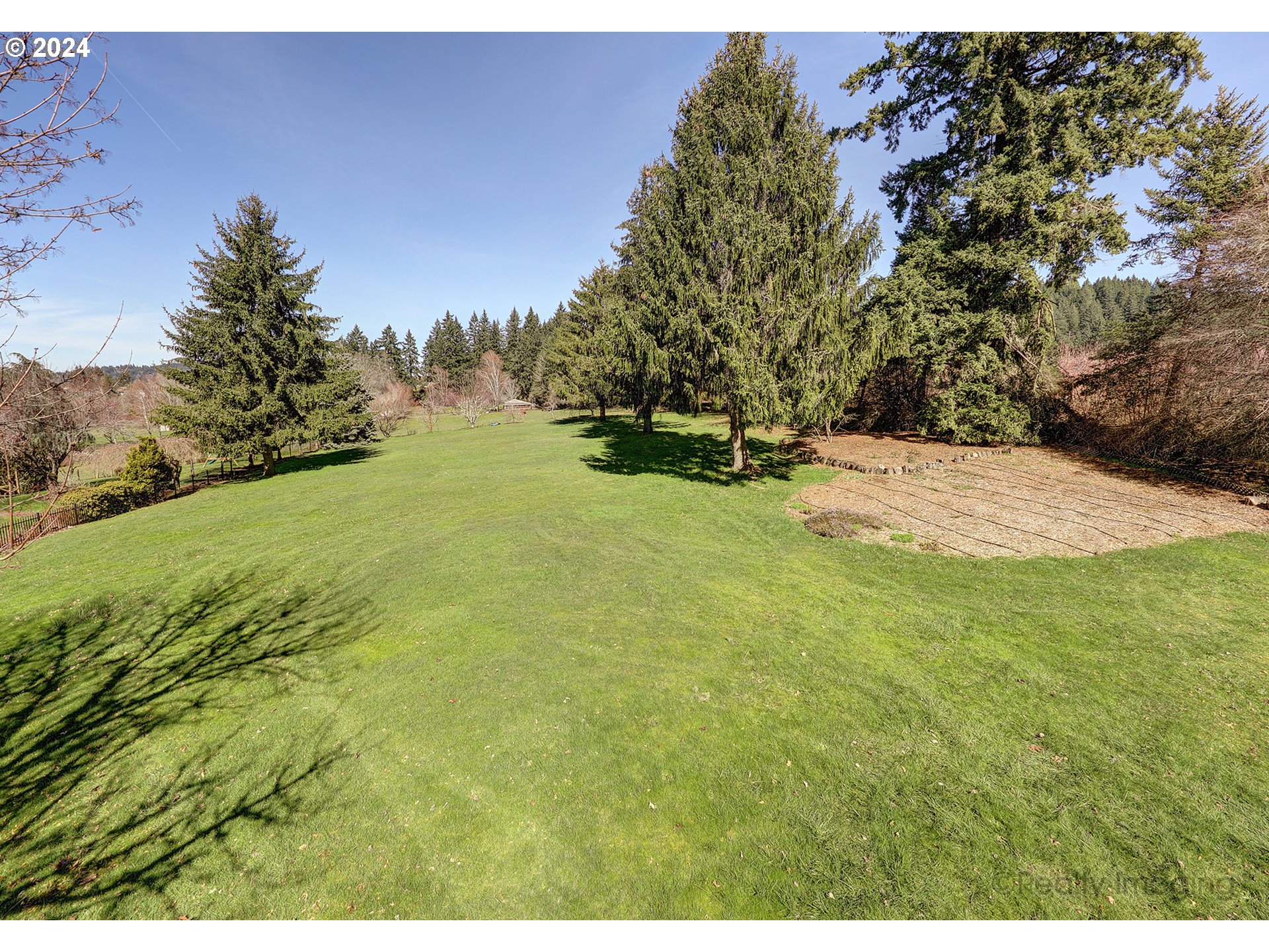 25165 Southeast Hoffmeister Road Damascus, OR 97089 - Photo 38 of 47 Garage
