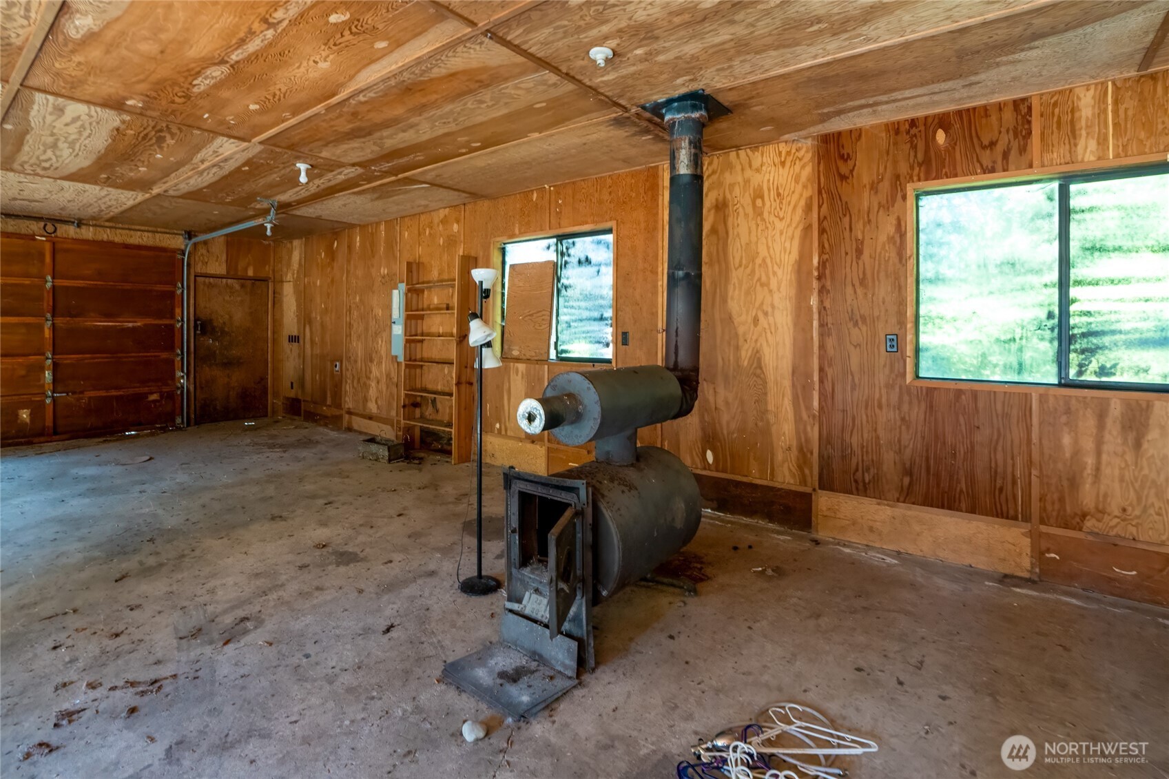 36716 Eatonville Cutoff Road East Eatonville, WA 98328 - Photo 34 of 37 a view of a room with gym equipment