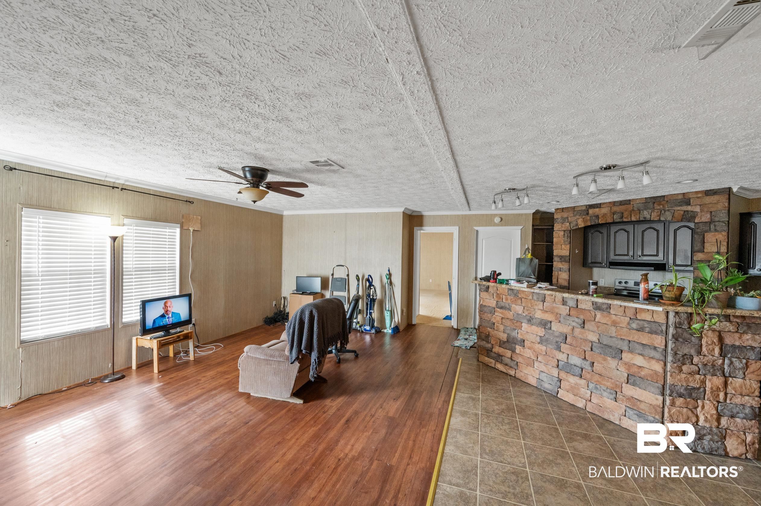 33045 Gilley Road Lillian, AL 36549 - Photo 4 of 22 Gallery Image 4