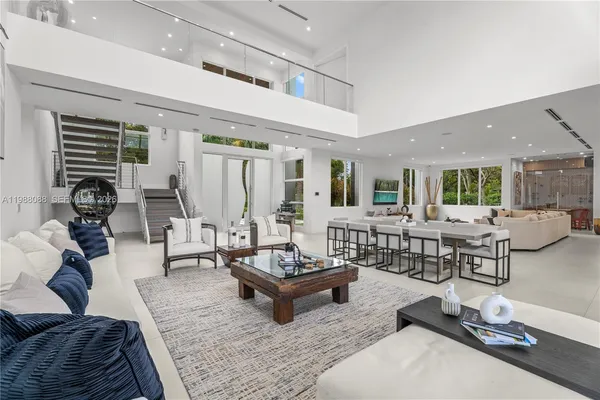 $8,970,000 | 6285 Old Cutler Road, Pinecrest, FL 33156