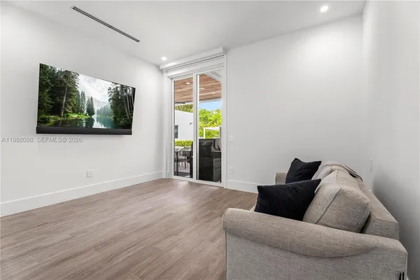 $8,970,000 | 6285 Old Cutler Road, Pinecrest, FL 33156