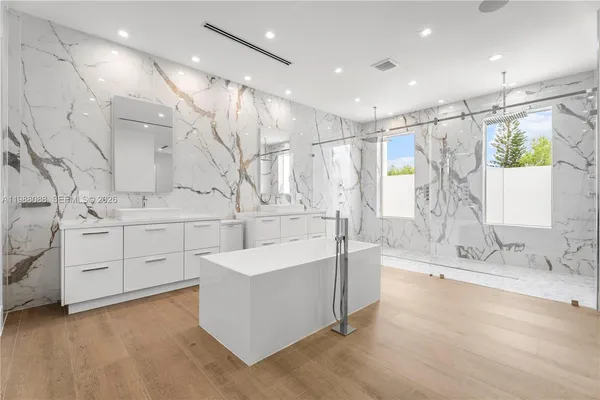 $8,970,000 | 6285 Old Cutler Road, Pinecrest, FL 33156