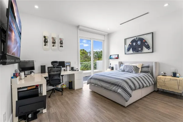 $8,970,000 | 6285 Old Cutler Road, Pinecrest, FL 33156