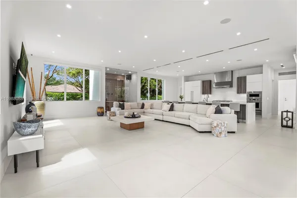 $8,970,000 | 6285 Old Cutler Road, Pinecrest, FL 33156