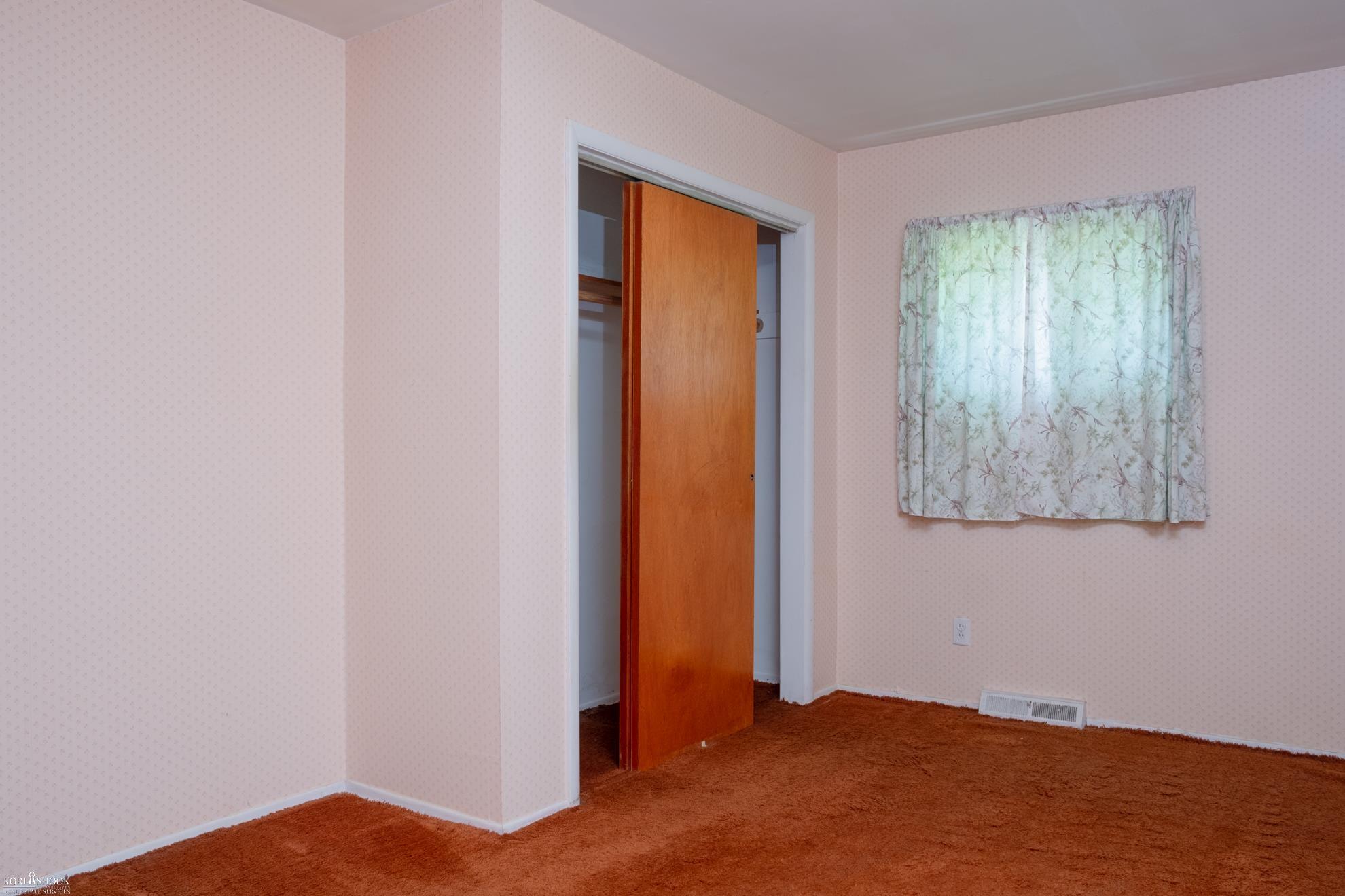 2393 Morrish Road Swartz Creek, MI 48473 - Photo 10 of 32 50148473-ddda9019-505e-4f92-8393-a41d5fd13024.JPG