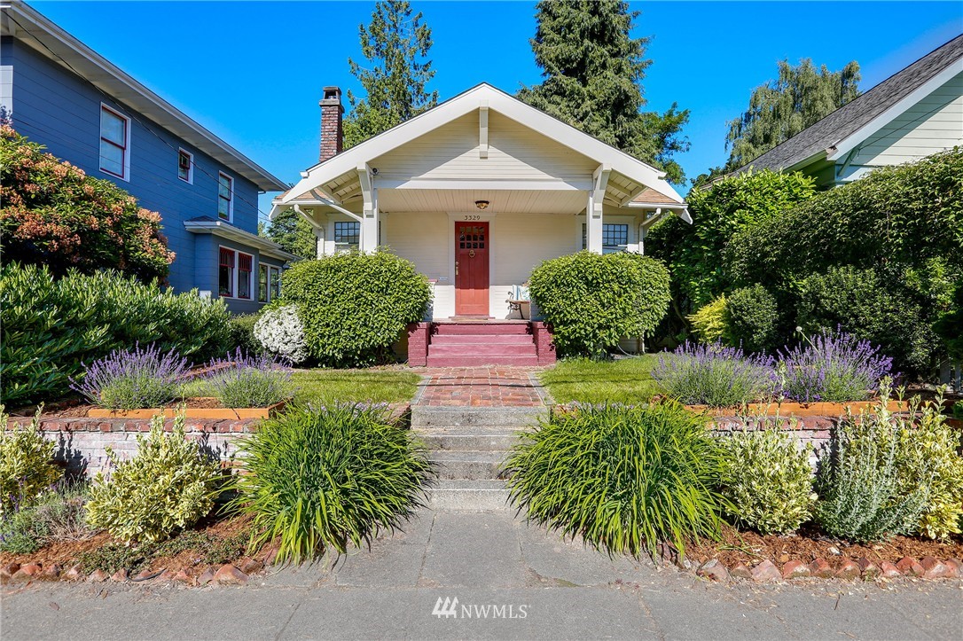 3329 37th Avenue South Seattle, WA 98144 - Photo 1 of 24 Gallery Image 1