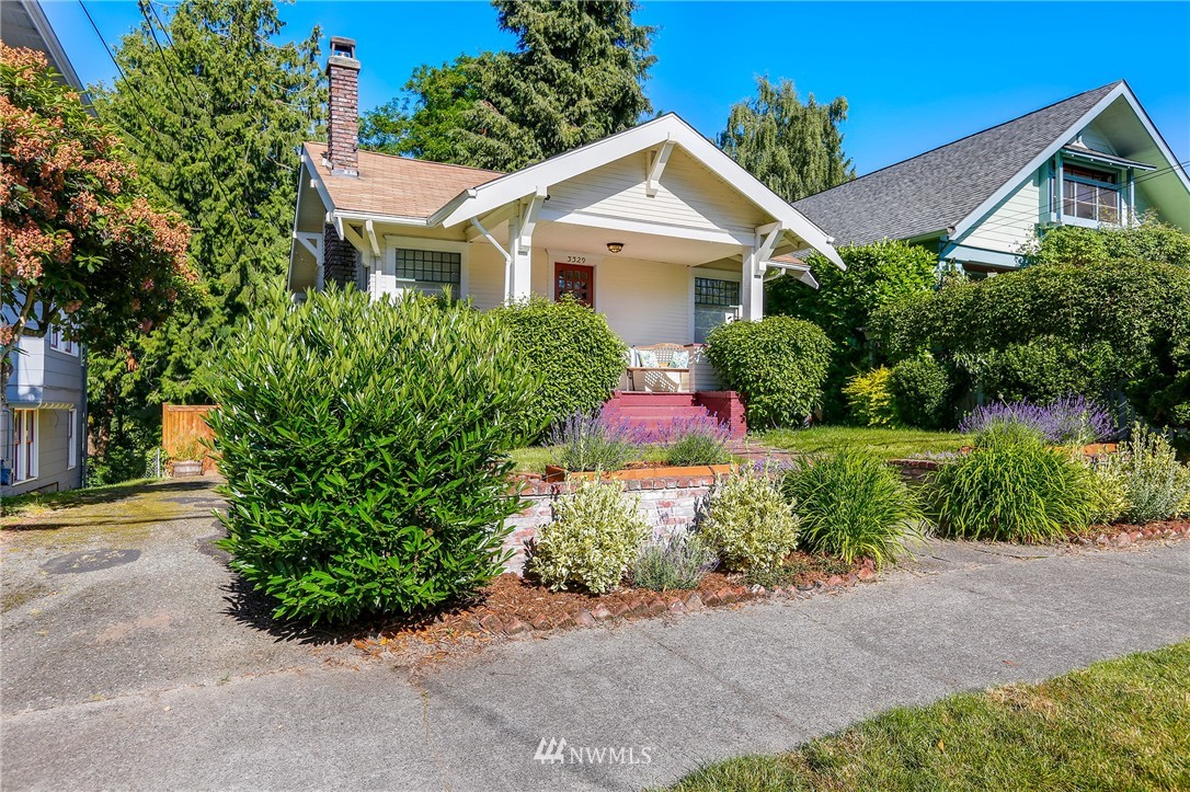 3329 37th Avenue South Seattle, WA 98144 - Photo 2 of 24 Gallery Image 2
