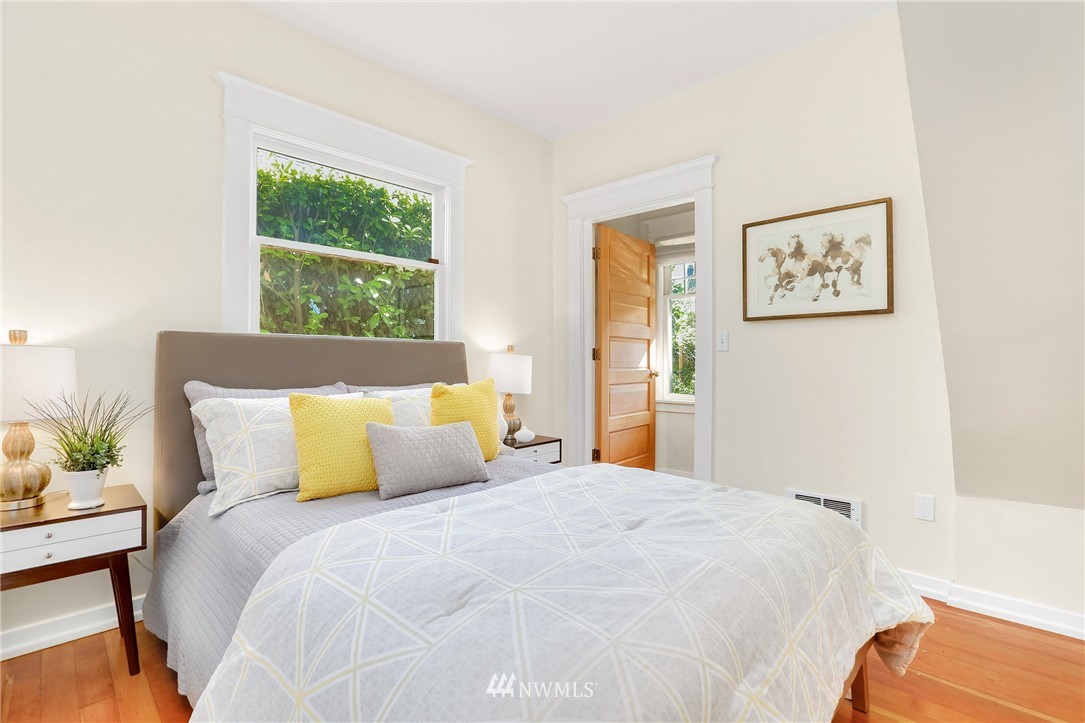 3329 37th Avenue South Seattle, WA 98144 - Photo 14 of 24 Gallery Image 14
