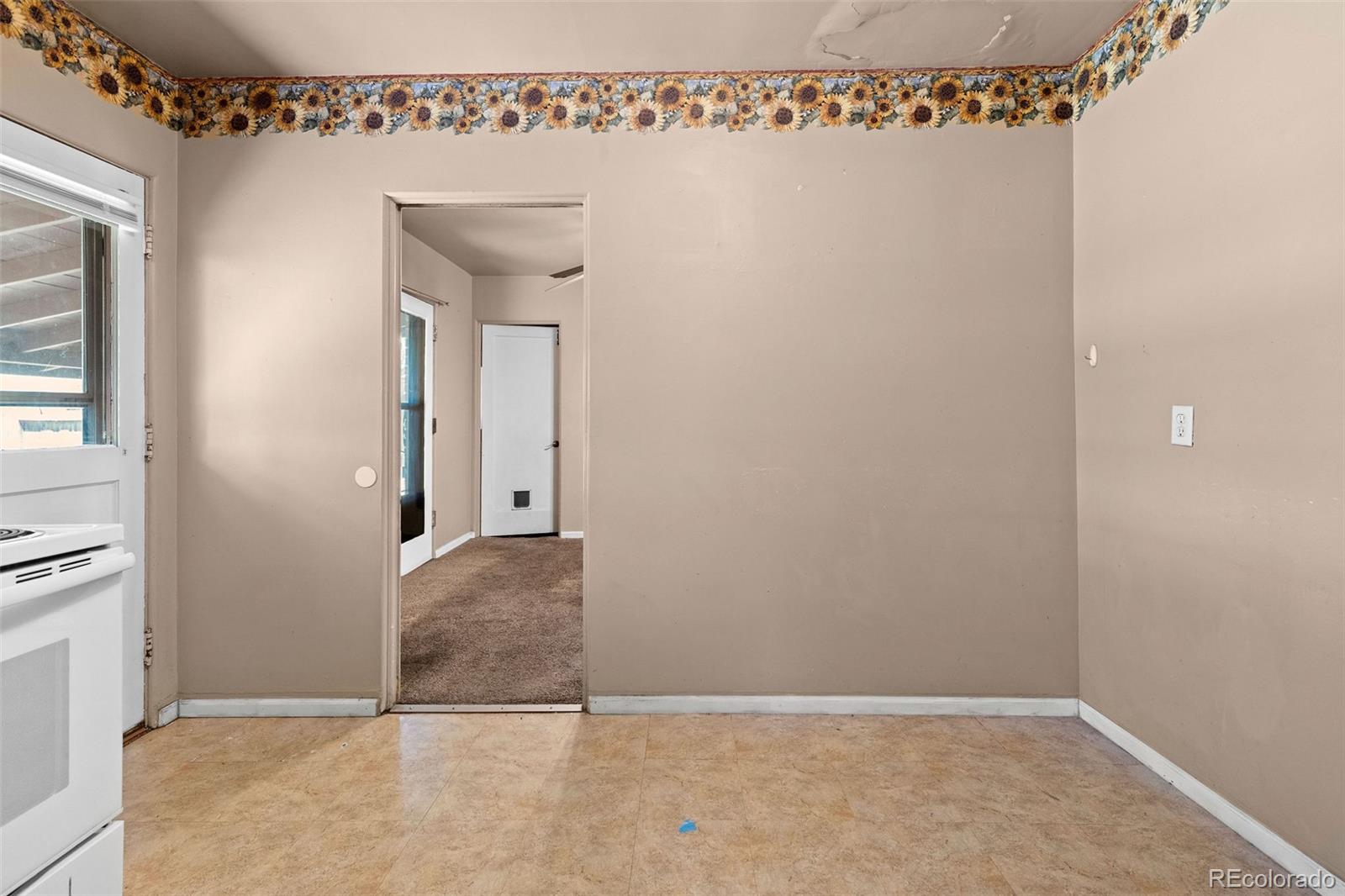 1283 Racine Street Aurora, CO 80011 - Photo 11 of 25 a view of a small space