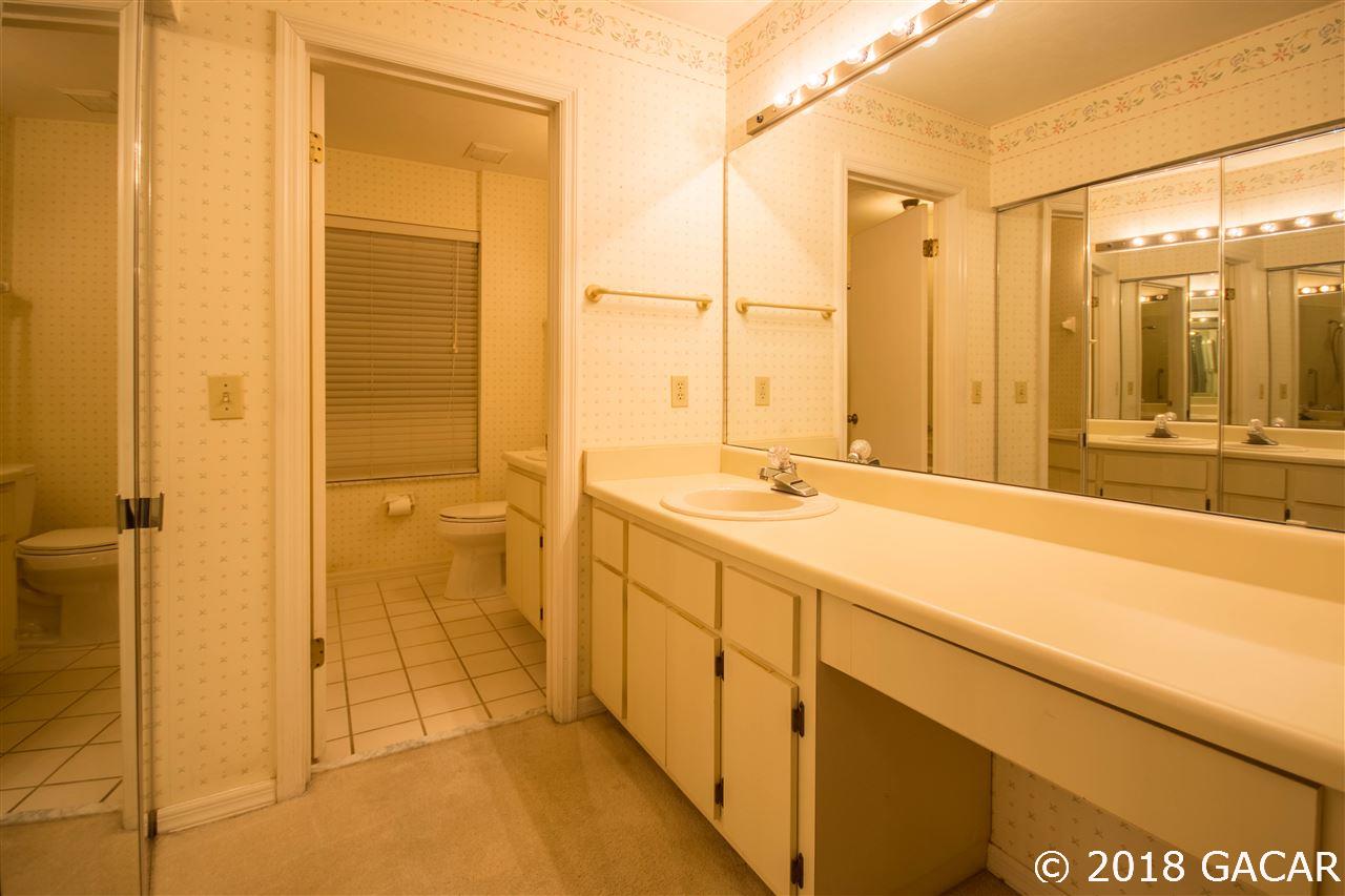 4933 Southwest 10th Lane Gainesville, FL 32607 - Photo 14 of 20 Gallery Image 14