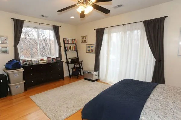 $3,500 | 3655 North Southport Avenue, Unit 2N, Chicago, IL 60613