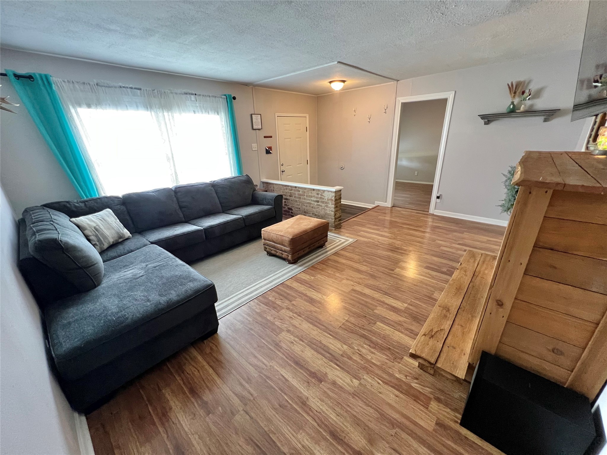 917 Ridgecrest Street Angleton, TX 77515 - Photo 5 of 38