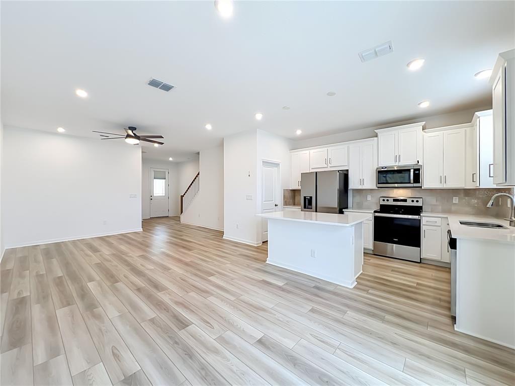 746 Spring Palms Loop Orlando, FL 32828 - Photo 10 of 46