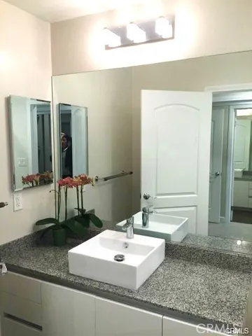 $3,100 | 28 North 3rd Street, Unit B208, Alhambra, CA 91801