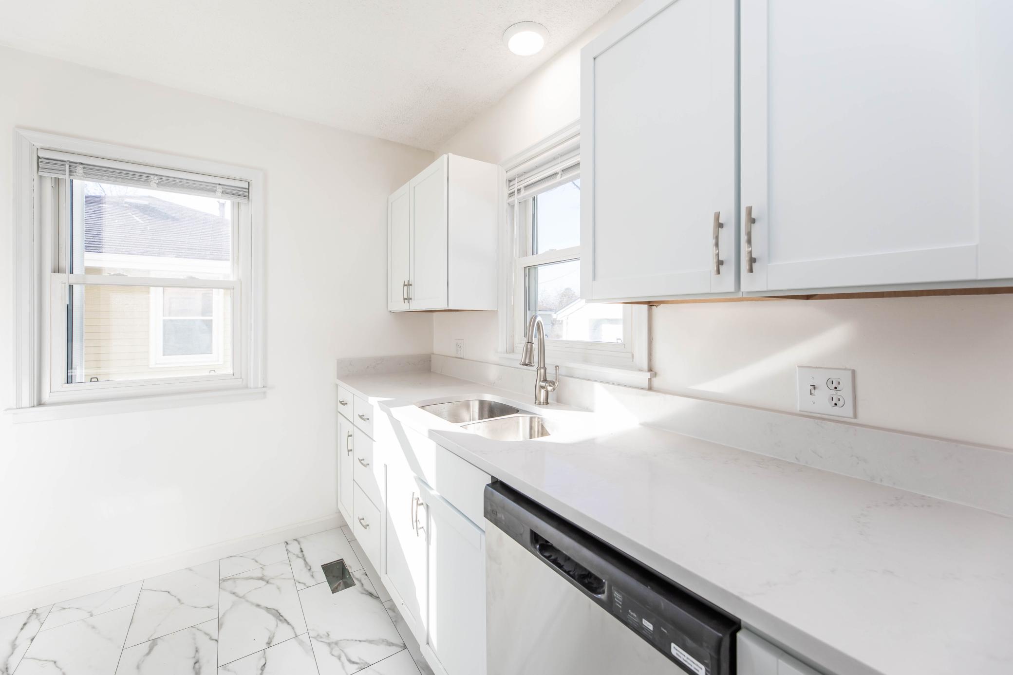 2139 Highland Place Columbia Heights, MN 55421 - Photo 7 of 42