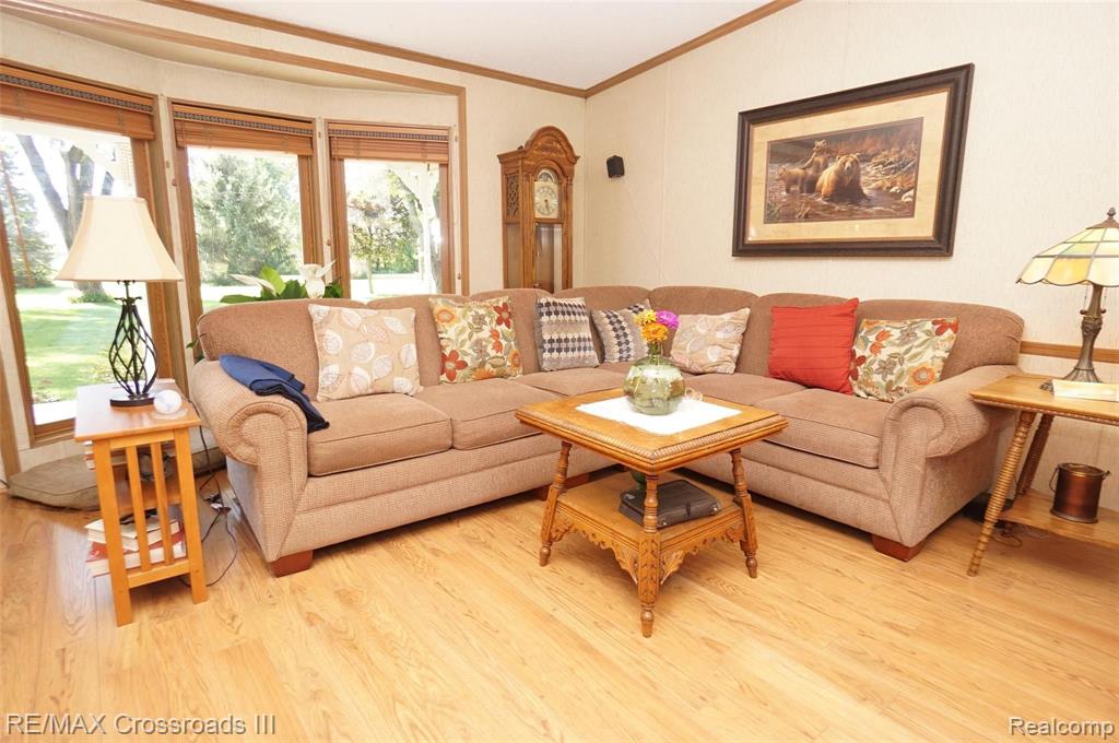 48370 Hull Road Belleville, MI 48111 - Photo 11 of 48