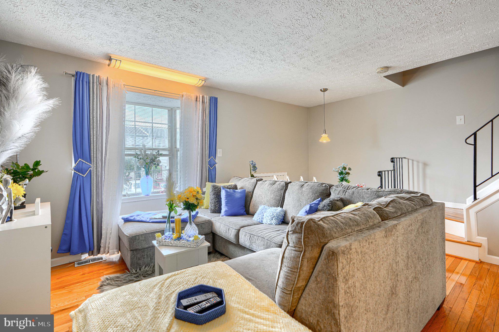 4067 Rustico Road Baltimore, MD 21220 - Photo 5 of 31 Bright and inviting living space.