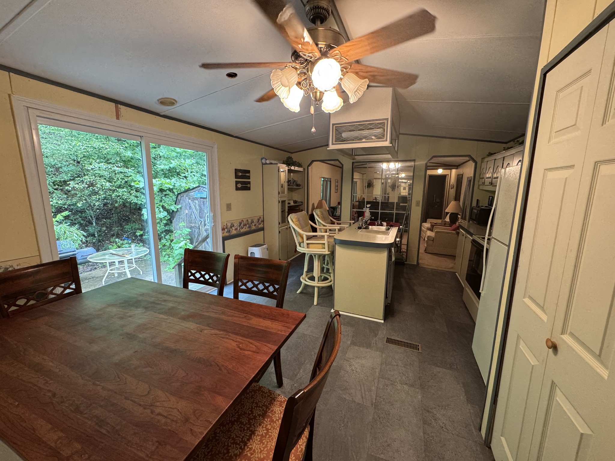 237 Haylee Road Waverly, TN 37185 - Photo 11 of 13