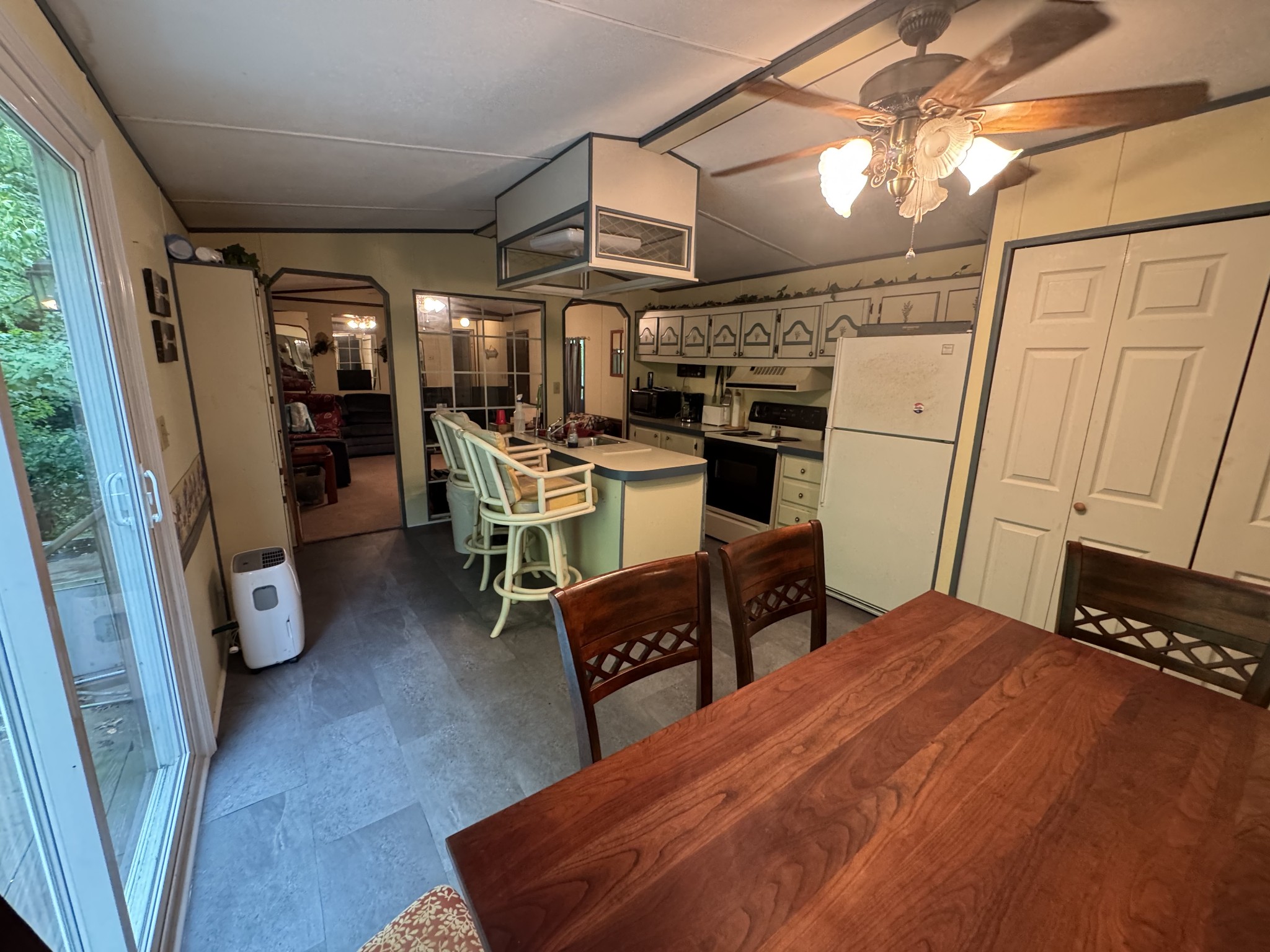 237 Haylee Road Waverly, TN 37185 - Photo 10 of 13