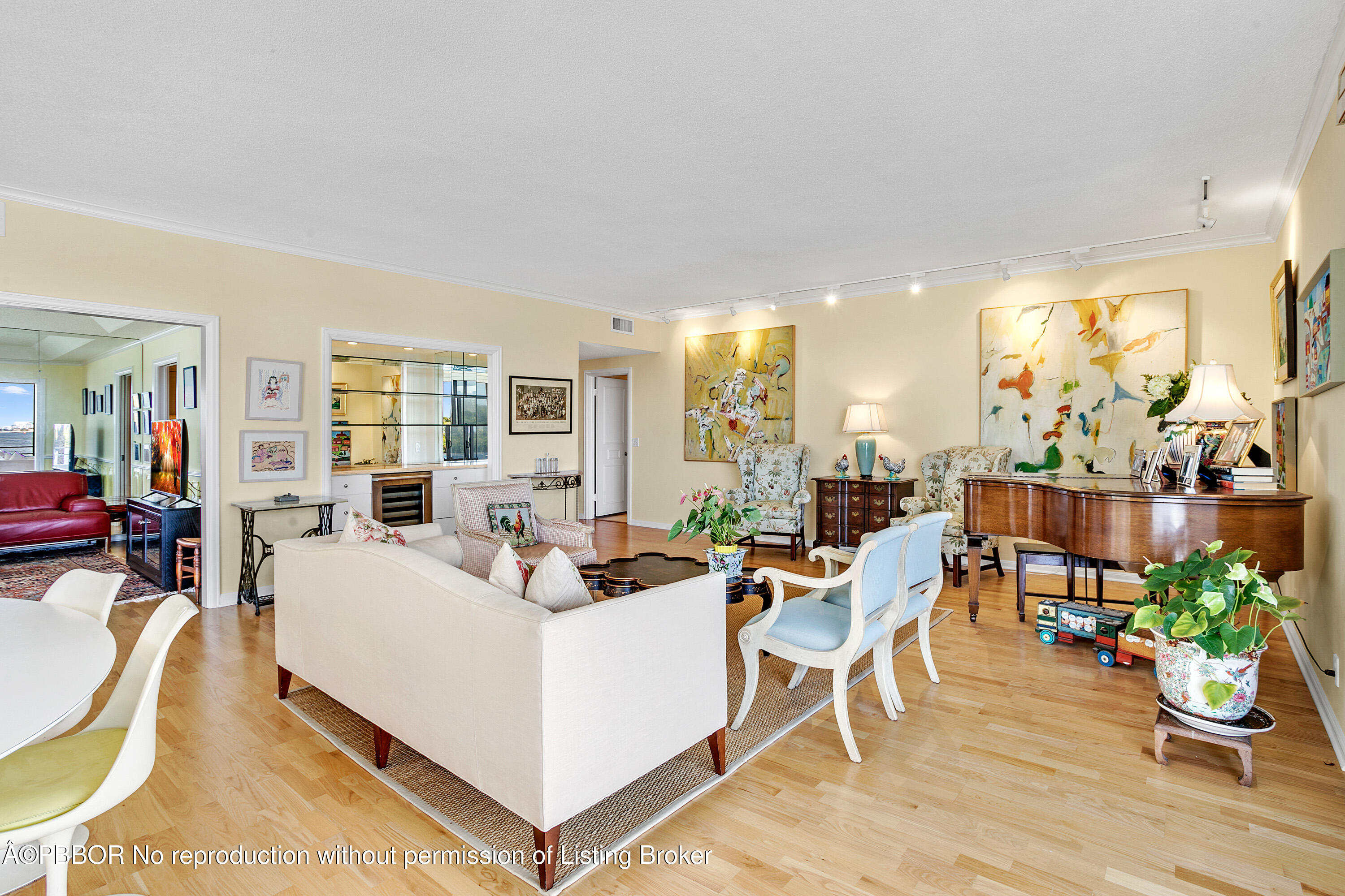 2150 Ibis Isle Road, Unit 7 Palm Beach, FL 33480 - Photo 20 of 49 a living room with furniture and a large window