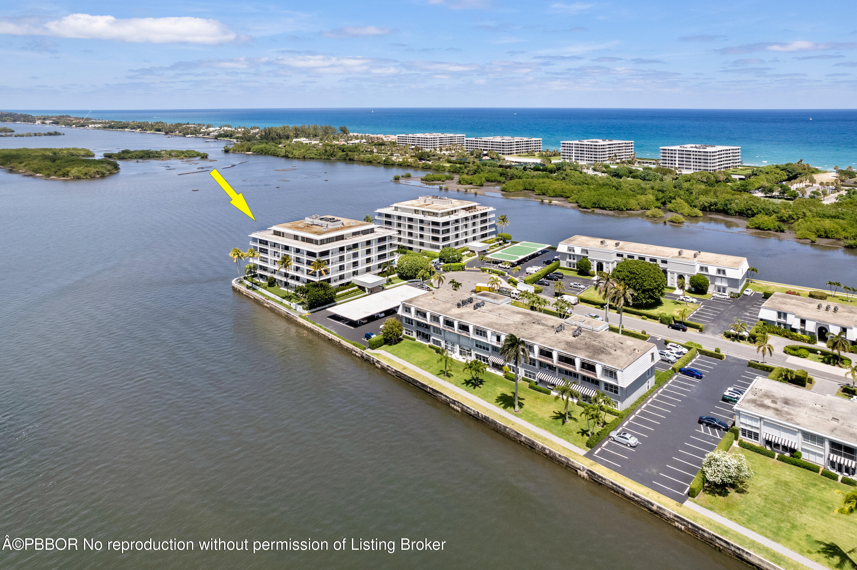 2150 Ibis Isle Road, Unit 7 Palm Beach, FL 33480 - Photo 47 of 49 a view of a balcony with city view