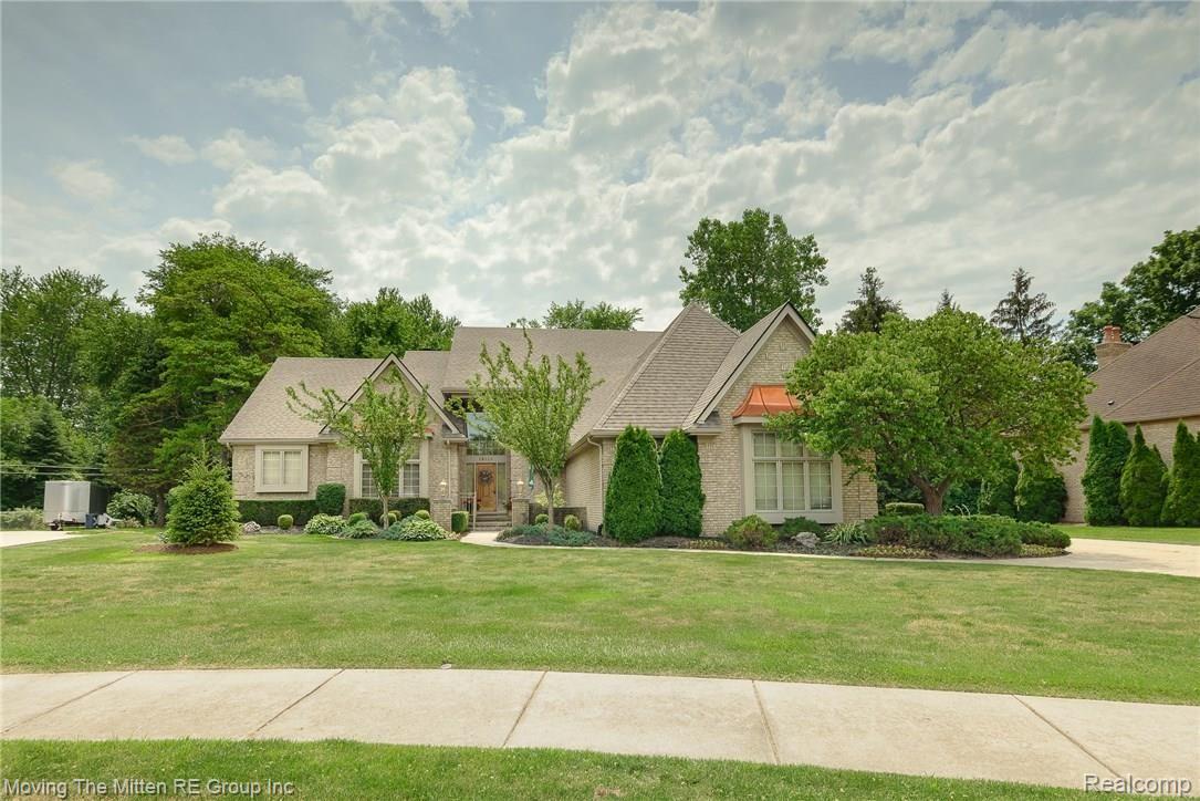 18920 Van Road Livonia, MI 48152 - Photo 1 of 65 mtm_18920_van-5.jpg
