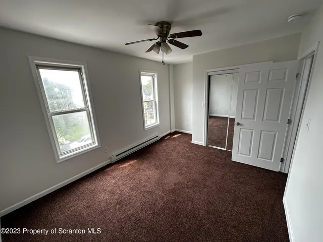 a view of empty room with window