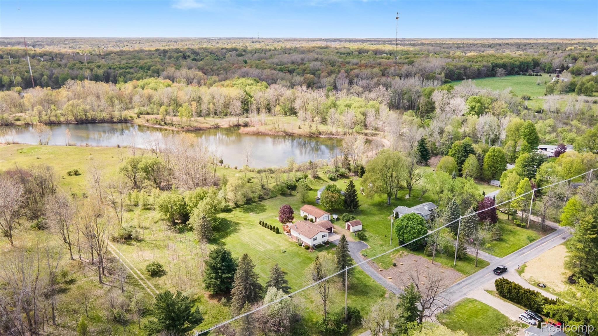 2209 North Gunn Road Holt, MI 48842 - Photo 22 of 23 10.jpg
