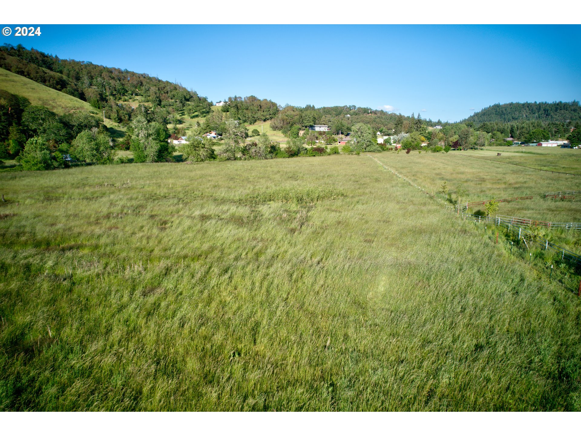 0 Healy Road, Unit 402 Roseburg, OR 97471 - Photo 19 of 24 a view of an lush green mountain