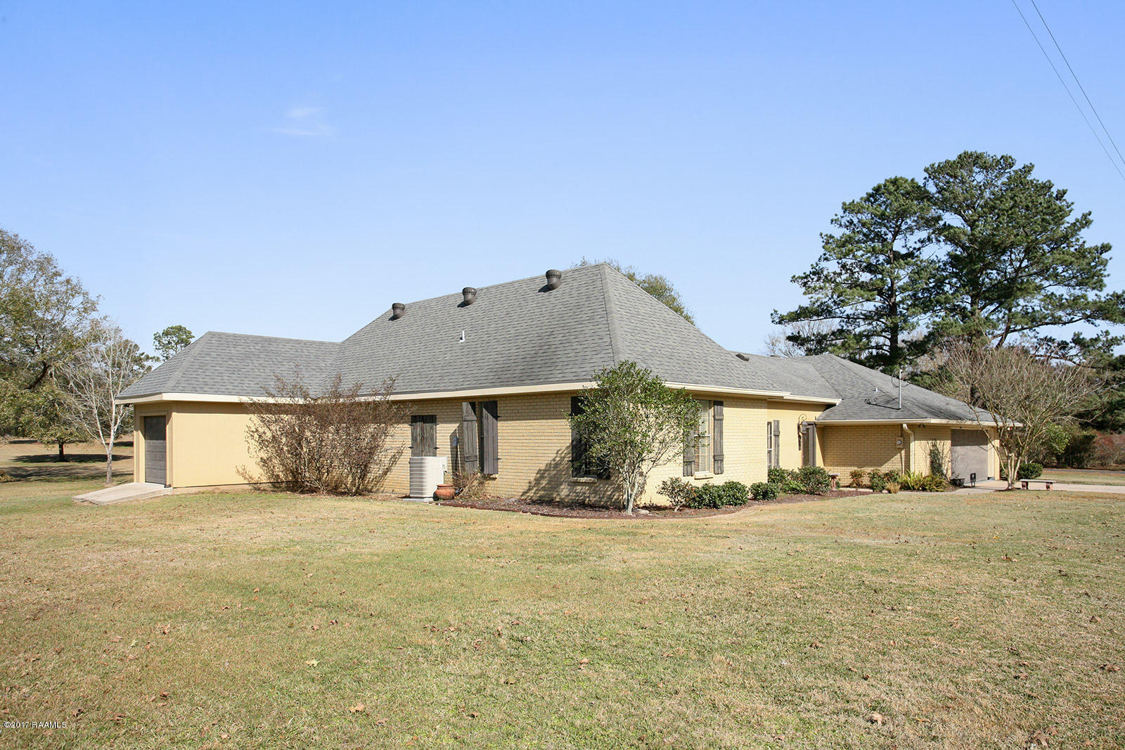 1114 Donnell Road Broussard, LA 70518 - Photo 3 of 35 003_1600x1067_mls