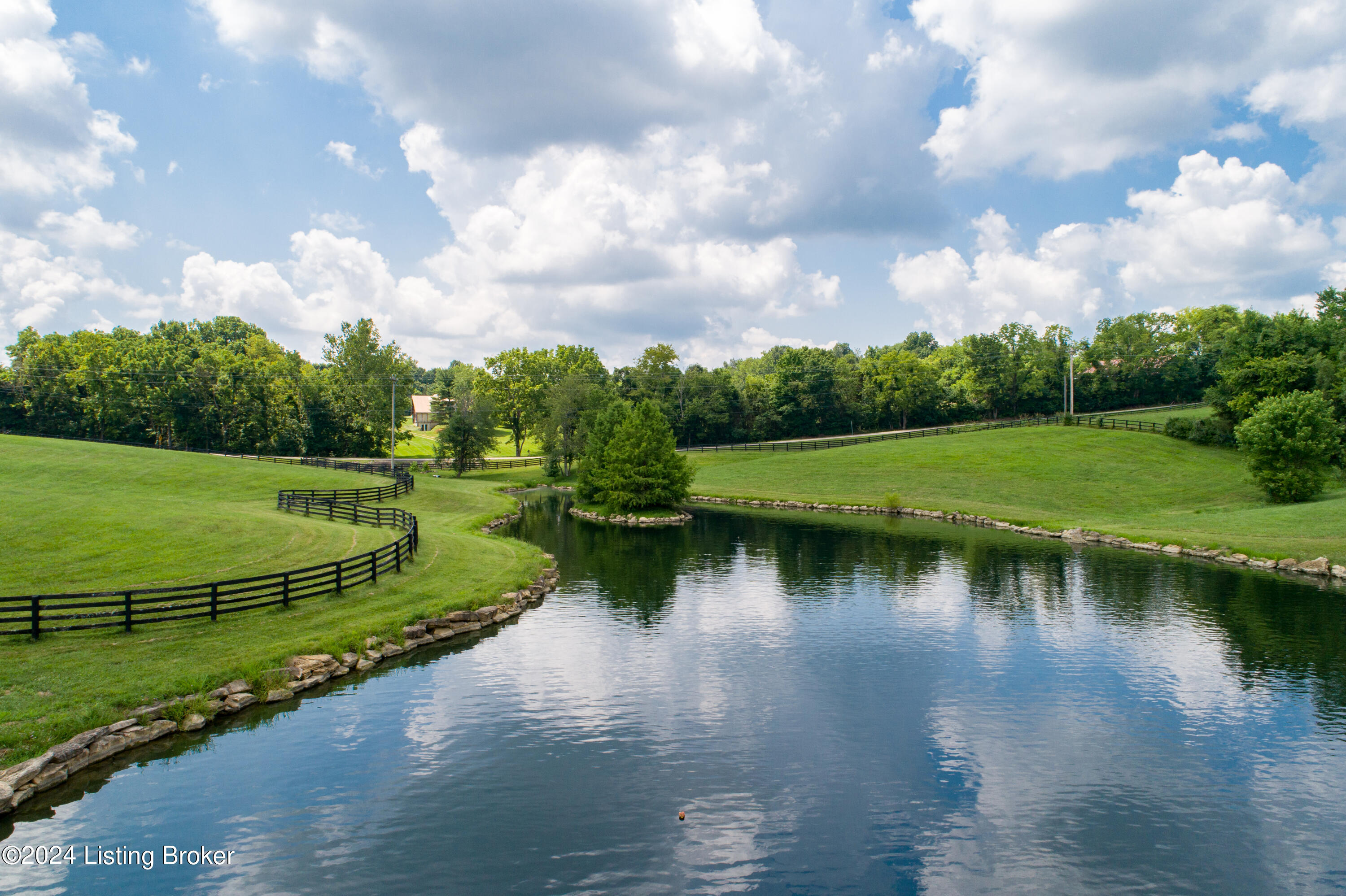 5908 Aiken Road Louisville, KY 40245 - Photo 77 of 86 071 - 5908 Aiken Rd