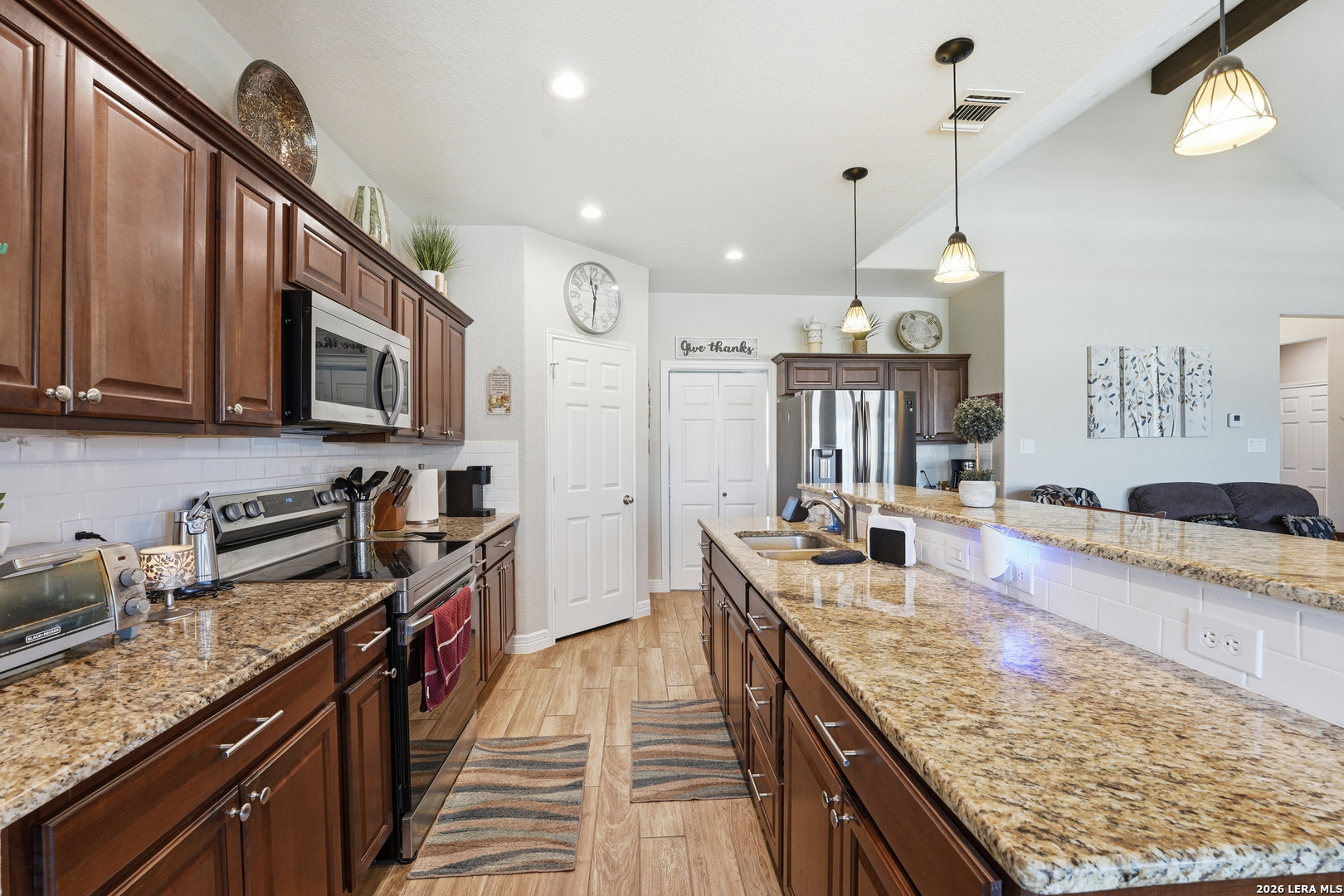 149 Short Meadow Drive Lytle, TX 78052 - Photo 5 of 32