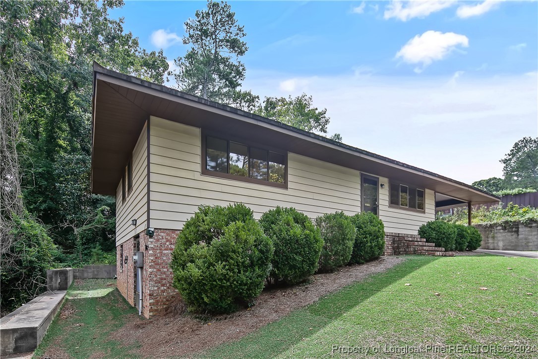 1729 Lyon Road Fayetteville, NC 28303 - Photo 3 of 42 Gallery Image 3