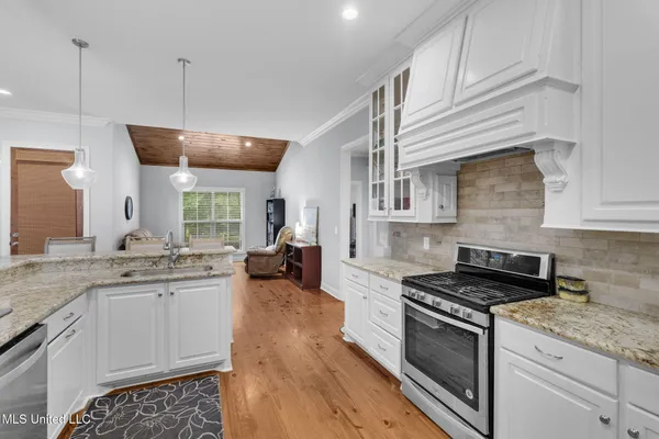 $475,000 | 105 Camden Lake Circle, Madison, MS 39110