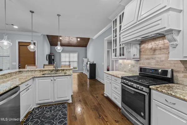 $475,000 | 105 Camden Lake Circle, Madison, MS 39110