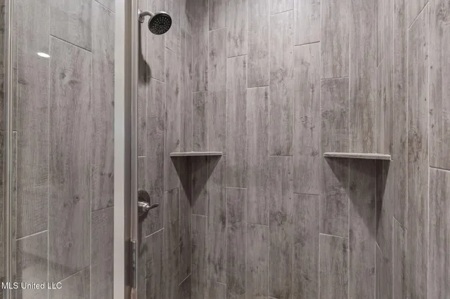 $480,000 | 105 Camden Lake Circle, Madison, MS 39110