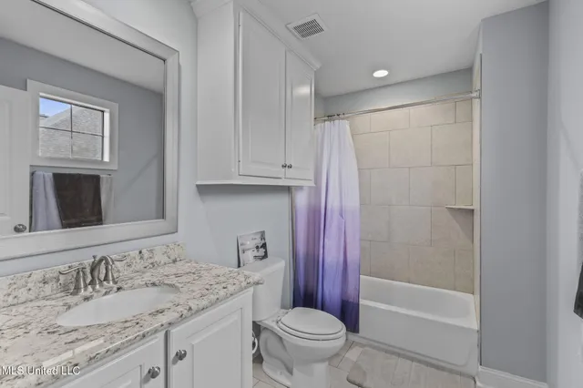 $480,000 | 105 Camden Lake Circle, Madison, MS 39110