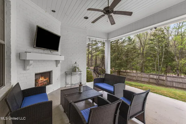 $475,000 | 105 Camden Lake Circle, Madison, MS 39110