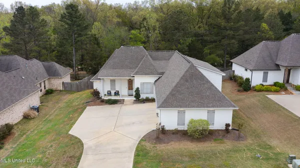 $475,000 | 105 Camden Lake Circle, Madison, MS 39110