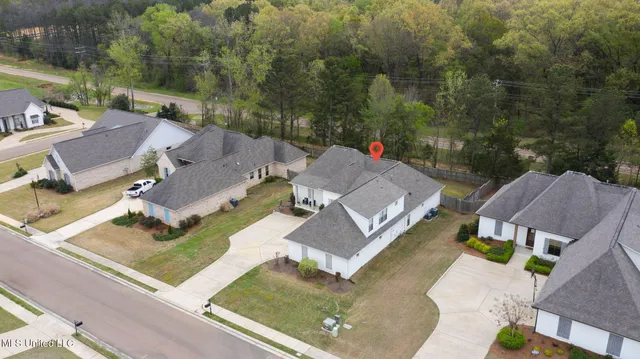 $480,000 | 105 Camden Lake Circle, Madison, MS 39110