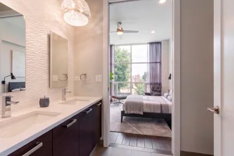 $2,400,000 | 1446 West Altgeld Street, Chicago, IL 60614