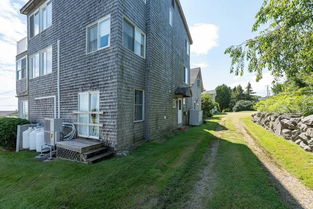 $3,100 | 1497 Ocean Boulevard, Unit 2, Rye, NH 03870