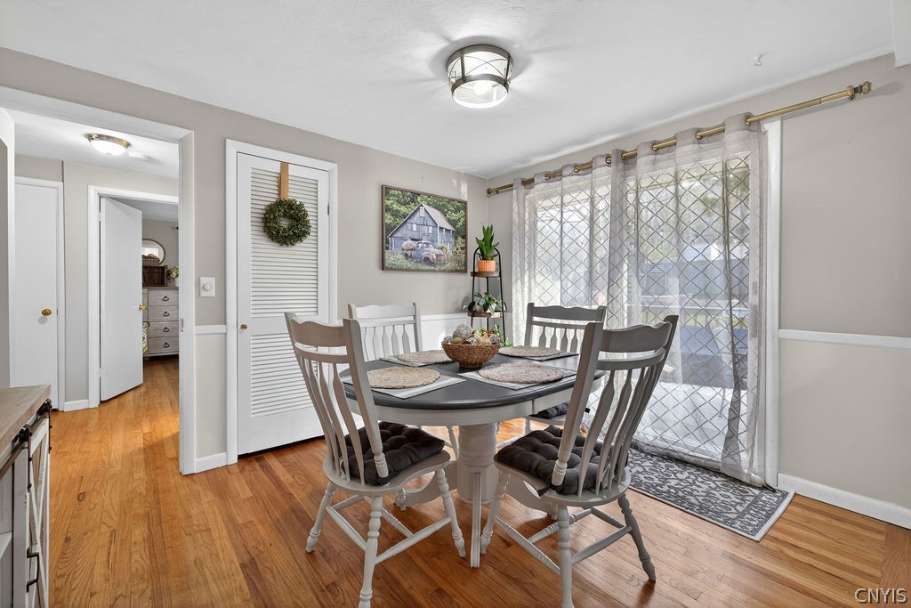 107 Sheraton Road Onondaga, NY 13219 - Photo 22 of 40 Dining Room w/ view to bedrooms