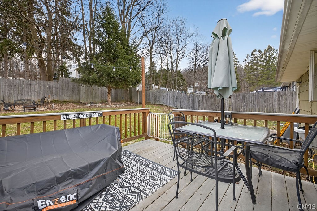 107 Sheraton Road Onondaga, NY 13219 - Photo 40 of 40 Deck off dining room