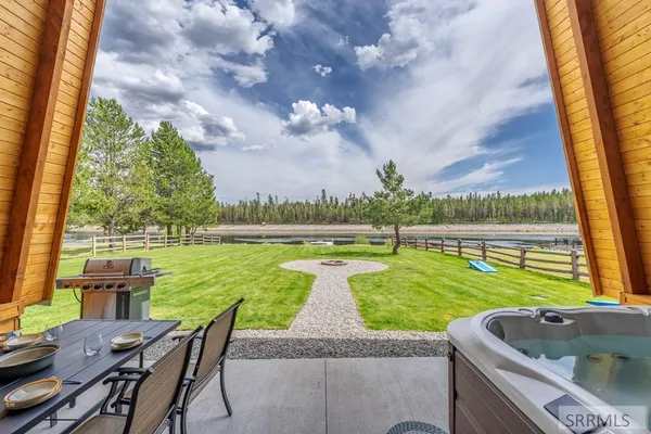 $1,990,000 | 3776 Snake River Road, Island Park, ID 83429